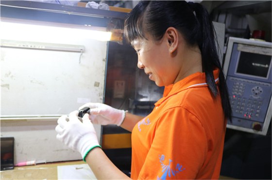 深圳塑膠模具制造廠：博騰納堅持以質(zhì)取勝，打造品質(zhì)模具