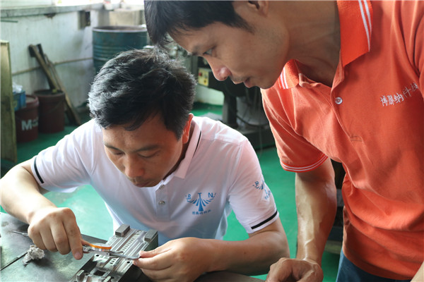 深圳博騰納塑膠模具廠——13年技術沉淀、鑄就獨+工藝技術