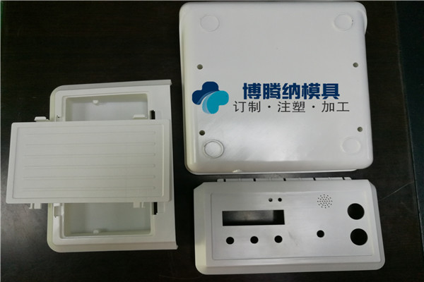 深圳塑膠模具制造廠(chǎng)——13年專(zhuān)注為客戶(hù)打造精品塑膠外殼