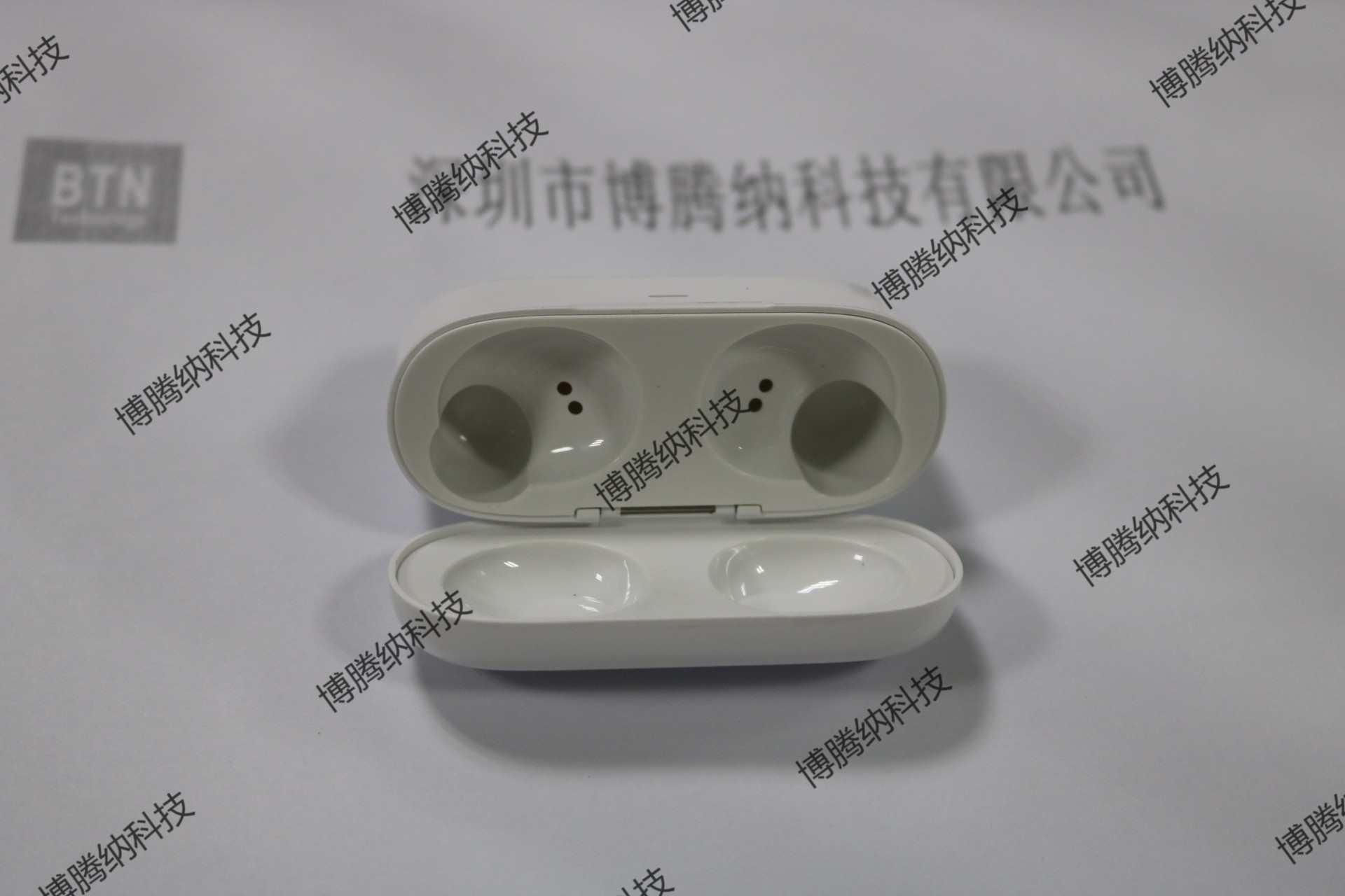 TWS無(wú)線(xiàn)藍(lán)牙耳機(jī)_注塑加工